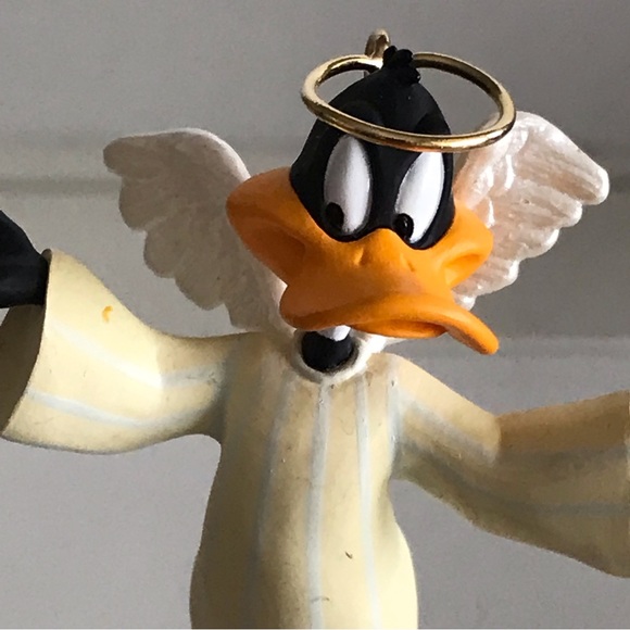 Hallmark 1994 Looney Tunes - Daffy Duck As Angel Christmas Ornament - VTG - Picture 6 of 12